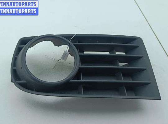 купить Рамка фары противотуманной левой на Volkswagen Golf-5