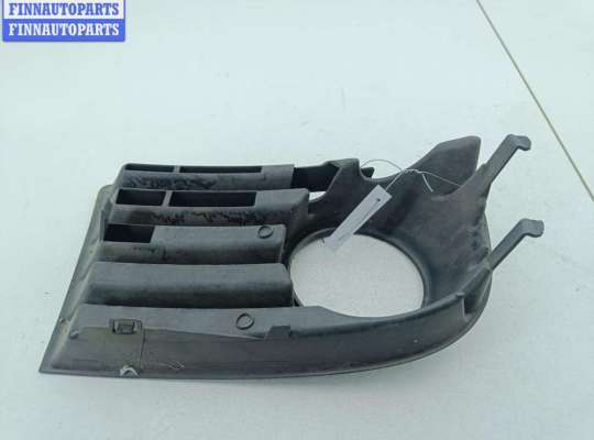 купить Рамка фары противотуманной левой на Volkswagen Golf-5