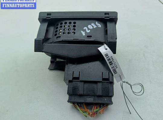 купить Переключатель света на Ford Focus II (2004-2011)