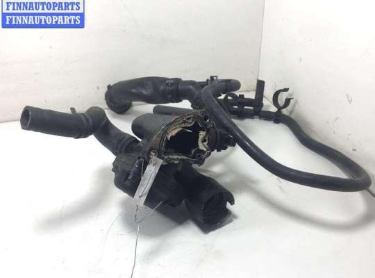 Корпус термостата VG2526101 на Volkswagen Bora
