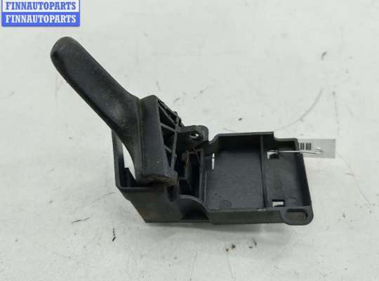 Ручка двери внутренняя передняя правая VG2751134 на Volkswagen Passat B4