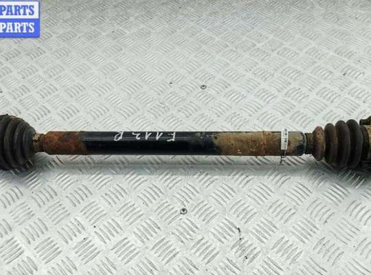 Полуось передняя правая VG2740841 на Volkswagen Golf-3