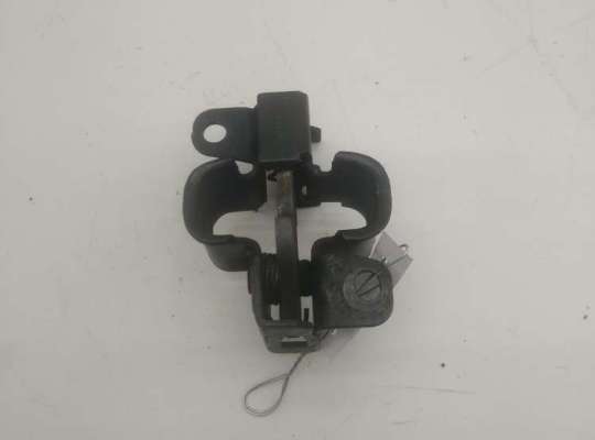 Замок капота MB1487404 на Mercedes C-Class W203 (2000-2006)