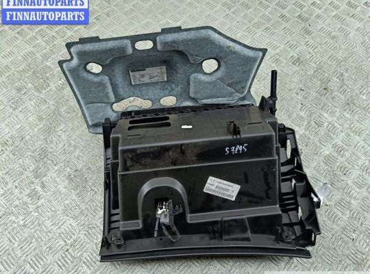 Бардачок (вещевой ящик)