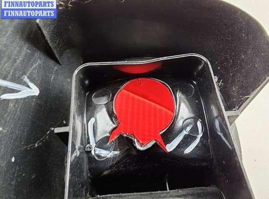 купить Фонарь задний правый на Chrysler Voyager (2001-2007)