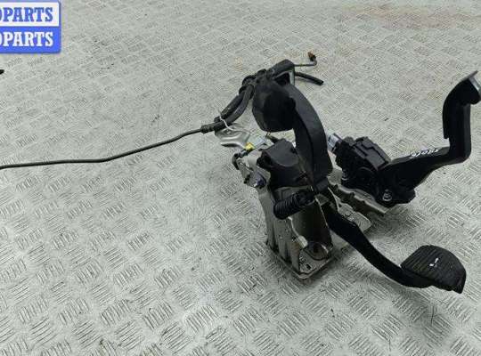 Педальный узел (педаль) на Peugeot 308 I (T7)