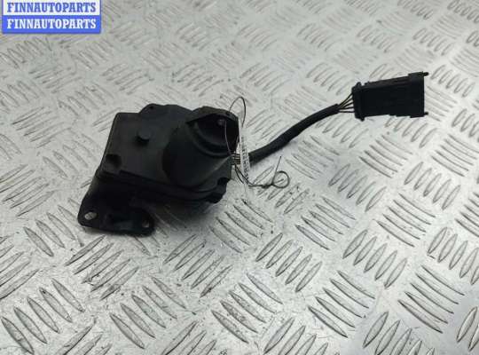 Сервопривод (электромоторчик) на Opel Vectra C