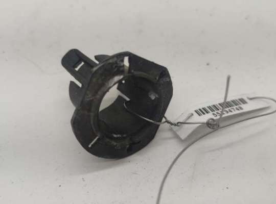 купить Кронштейн крепления на Audi A6 C5 (1997-2005)