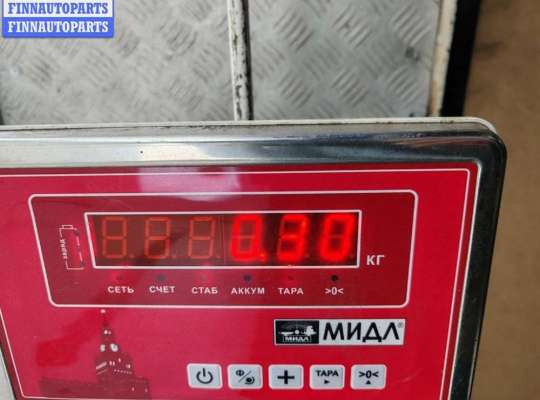 купить Молдинг двери передней левой на Volkswagen Golf-3