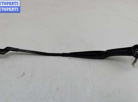 купить Щеткодержатель (поводок стеклоочистителя) передний на Ford Focus III (2011-2018)