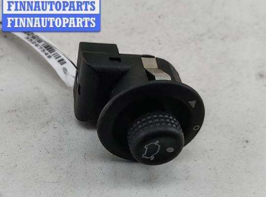 Джойстик регулировки зеркал FO2064744 на Ford Focus I (1998-2005)