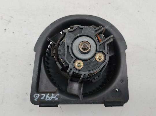 Мотор отопителя на Opel Vectra B