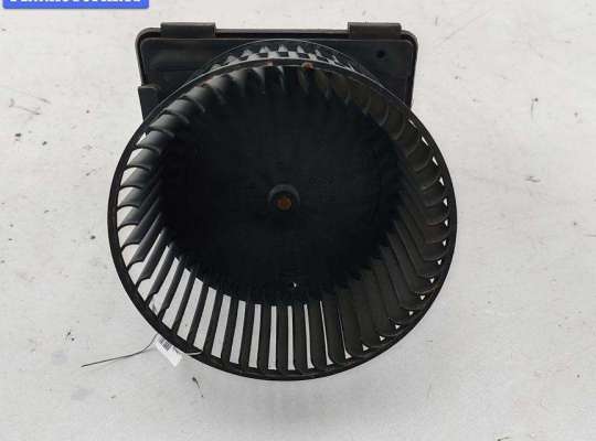 Мотор отопителя на Opel Vectra B