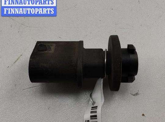 купить Патрон лампы указателя поворота на Volkswagen Passat B6