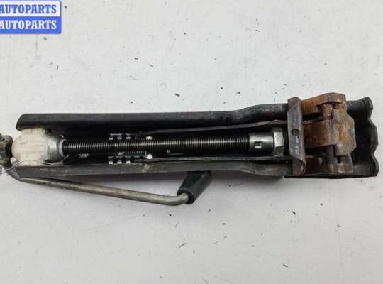 Купить Домкрат на Volkswagen Passat B6 Домкрат VG2667158 на Volkswagen Passat B6