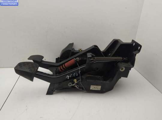 купить Узел педальный на Mercedes C-Class W203 (2000-2006)