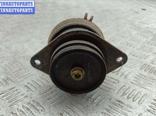 купить Подушка крепления двигателя на Volkswagen Golf-3