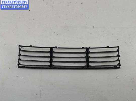 купить Решётка (заглушка) в бампер на Volkswagen Passat B5+ (GP)