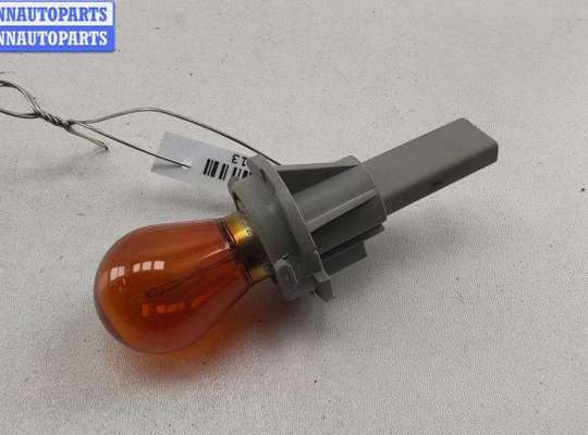 купить Патрон лампы фонаря на Volkswagen Passat B5+ (GP)