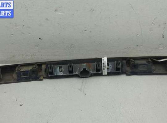 купить Накладка подсветки номера на Volkswagen Passat B5