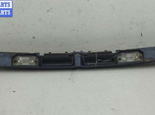 купить Накладка подсветки номера на Volkswagen Passat B5