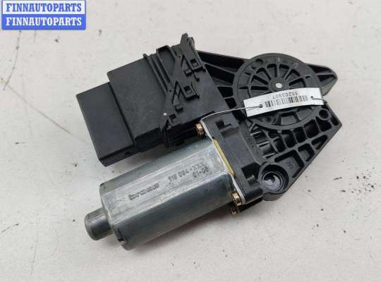 купить Моторчик стеклоподъемника задний правый на Volkswagen Passat B5+ (GP)