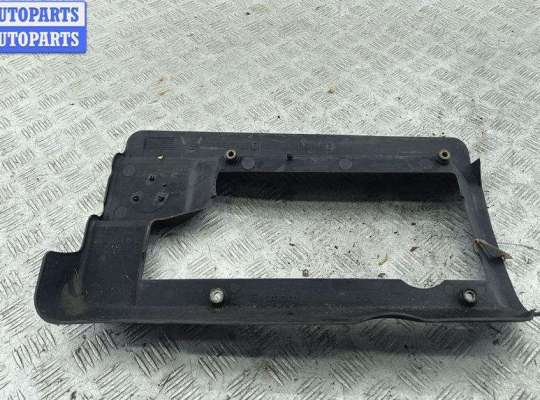 купить Накладка декоративная на двигатель на Volkswagen Golf-4