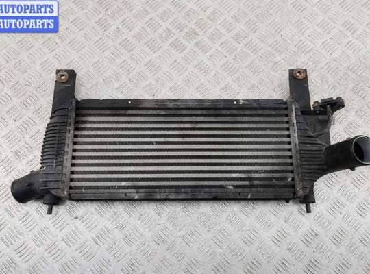 Радиатор интеркулера NS988892 на Nissan Pathfinder