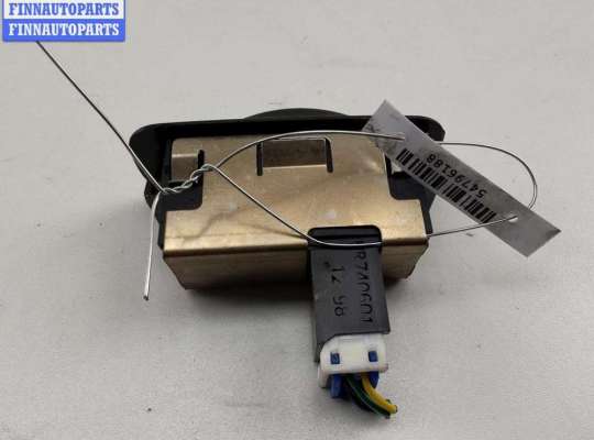 купить Кнопка стеклоподъемника заднего левого на Mitsubishi Carisma