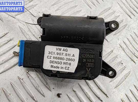 Купить Моторчик заслонки отопителя на Volkswagen Passat B6 Моторчик заслонки отопителя VG2772483 на Volkswagen Passat B6