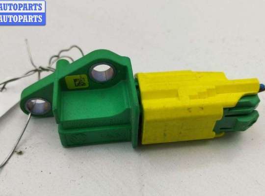 Купить Датчик удара (Airbag) на Audi A6 C6 (2004-2011) Датчик удара (Airbag) AU1752219 на Audi A6 C6 (2004-2011)