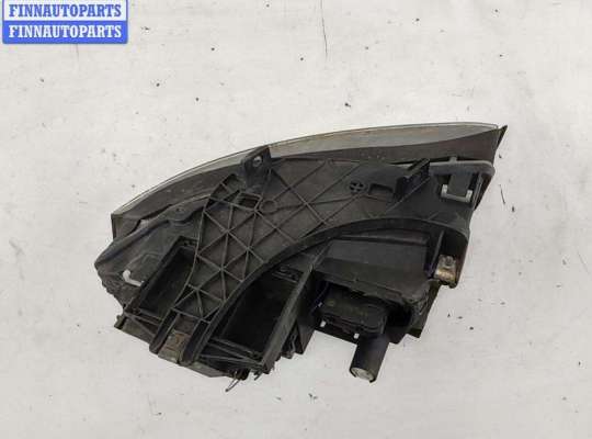 купить Фара правая на Audi A4 B6 (2001-2004)