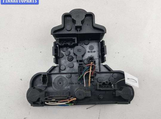 купить Плата фонаря заднего левого на Volkswagen Golf-3