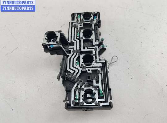 купить Плата фонаря заднего правого на Volkswagen Passat B5+ (GP)