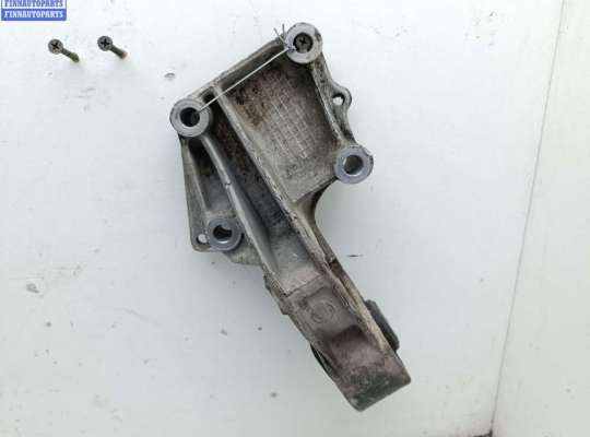 купить Кронштейн крепления на Peugeot 307