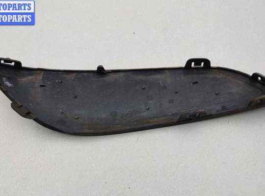 купить Решётка (заглушка) в бампер на Opel Astra H (2004-2009)