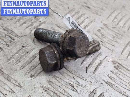 Болт крепления VG2526327 на Volkswagen Passat B6