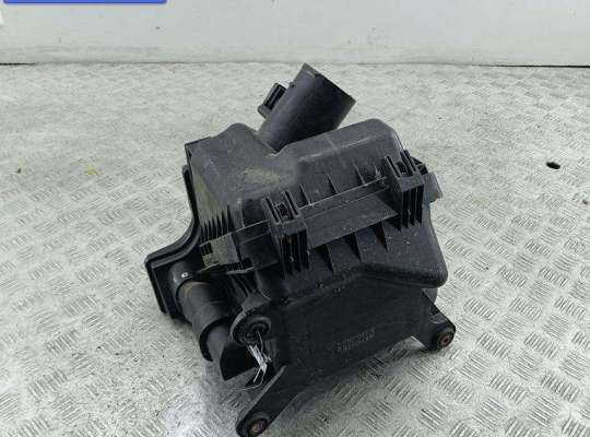 купить Корпус воздушного фильтра на Mitsubishi Grandis