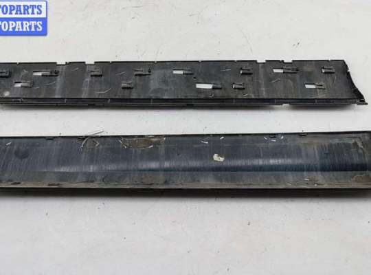 купить Молдинг двери передней правой на Audi Q7 4L (2005-2015)