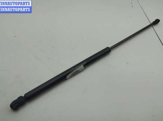 Амортизатор капота VG2626588 на Volkswagen Golf-4