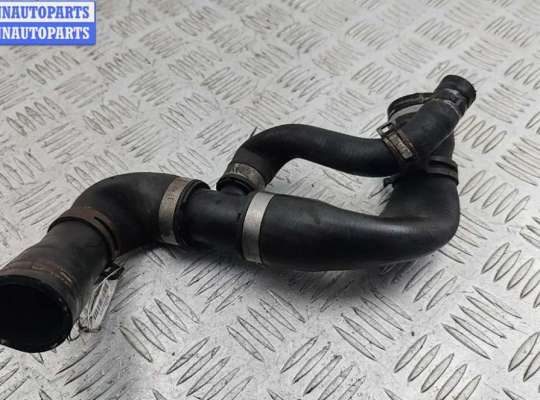 Патрубок радиатора OP2415804 на Opel Astra H (2004-2009)