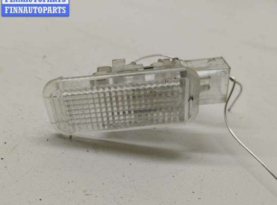 купить Фонарь салонный (плафон) на Audi A6 C5 (1997-2005)
