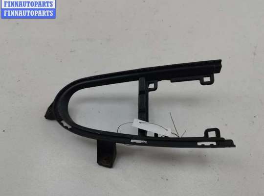 купить Рамка фары противотуманной правой на Volkswagen Sharan (1995-2000)