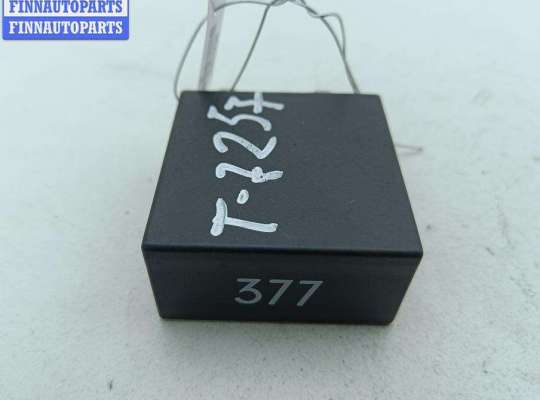 купить Реле стеклоочистителя (дворников) на Audi A6 C5 (1997-2005)