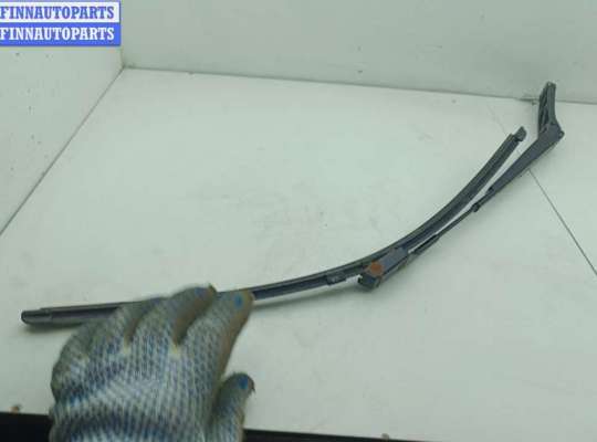 купить Щеткодержатель (поводок стеклоочистителя) передний на Volkswagen Passat B6