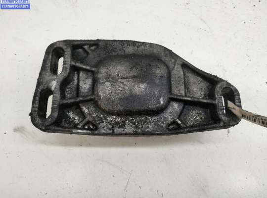 купить Кронштейн двигателя опорный на Volkswagen Passat B5+ (GP)