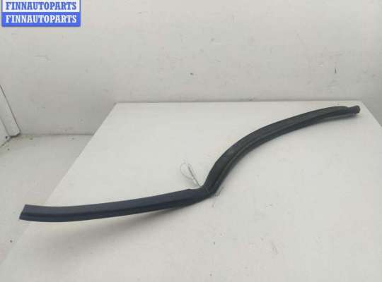 купить Уплотнитель двери задней левой на Opel Omega B (1994-2003)