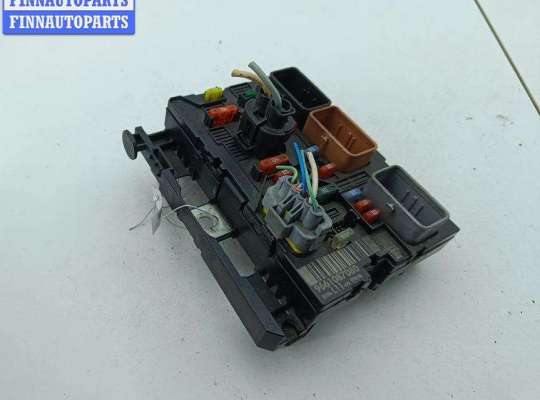 Блок предохранителей PG1157280 на Peugeot 307