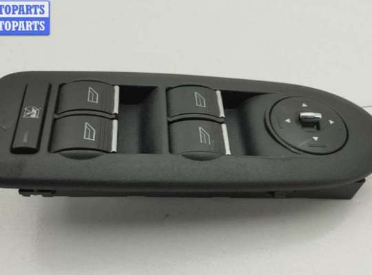 Блок кнопок управления стеклоподъемниками FO2203030 на Ford C-Max (2003-2010)