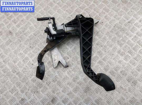 купить Узел педальный на Audi A4 B6 (2001-2004)